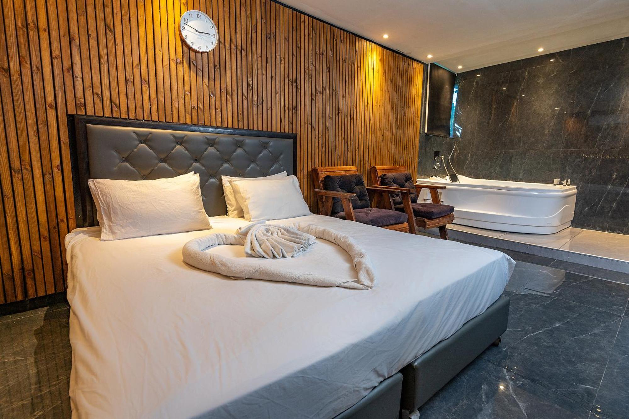 Lago Suites Hotel 耶路撒冷 外观 照片